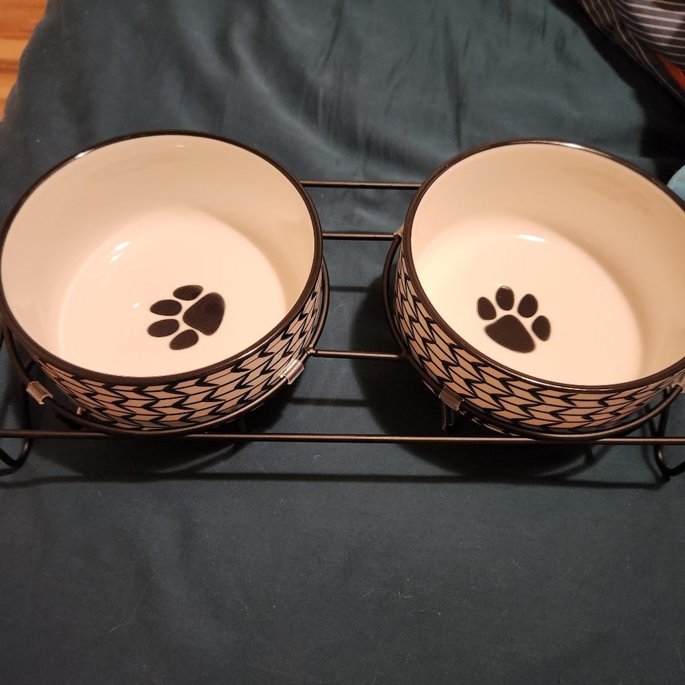 New cat bowls